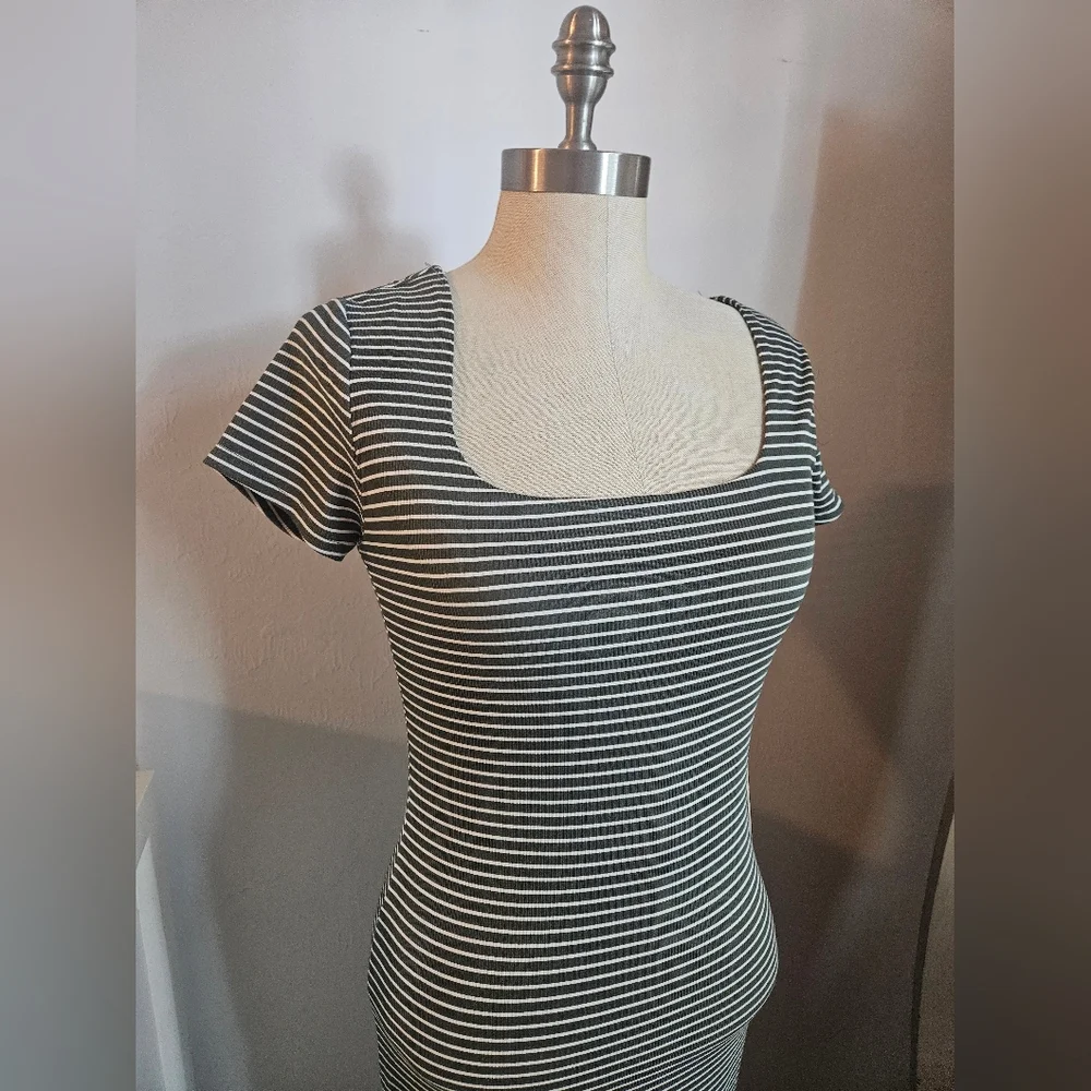 NWT J FOR JUSTIFY Contour Collection Olive Green Striped Maxi | SZ M - Picture 6 of 12